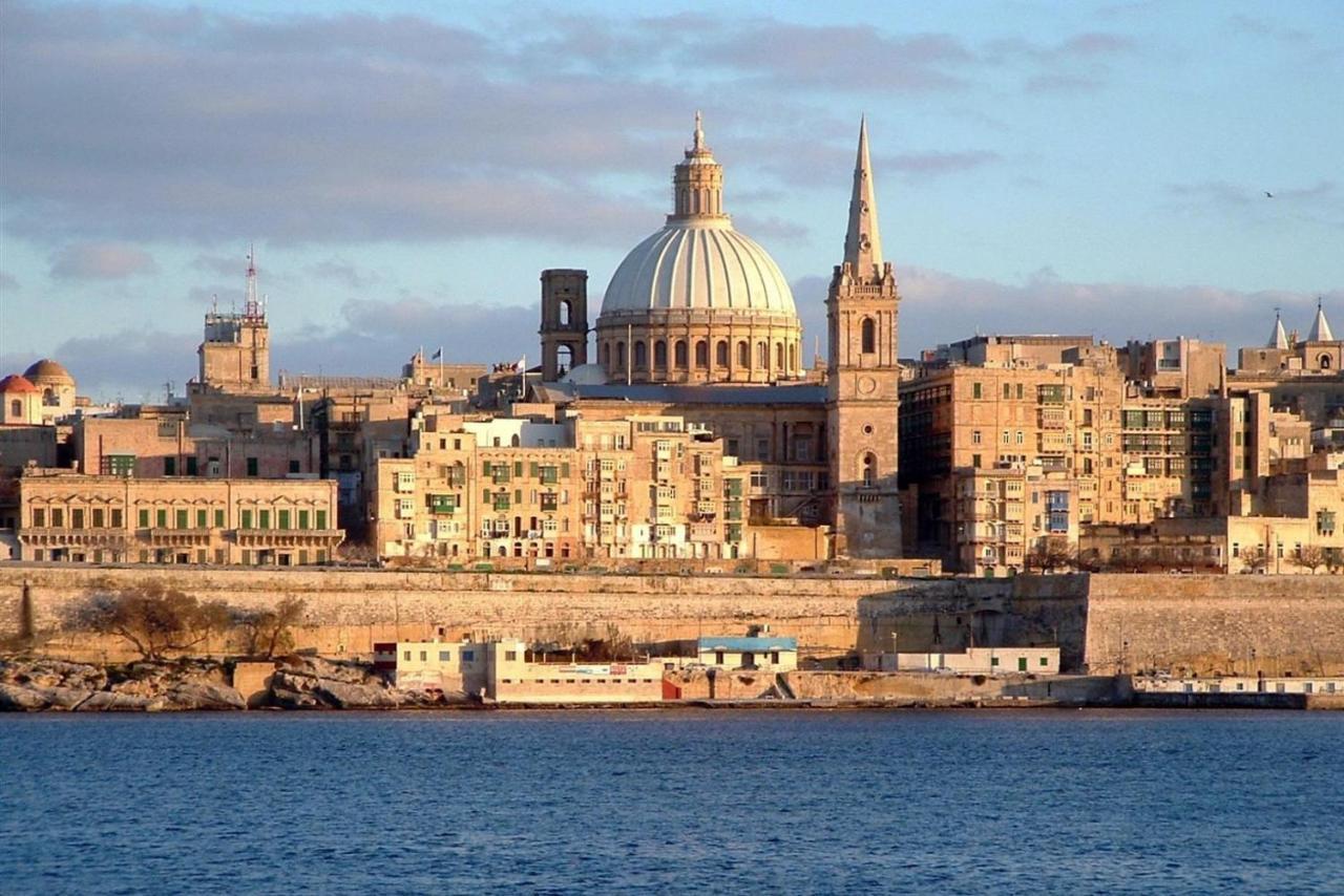 Apartment With Pool Sliema Buitenkant foto
