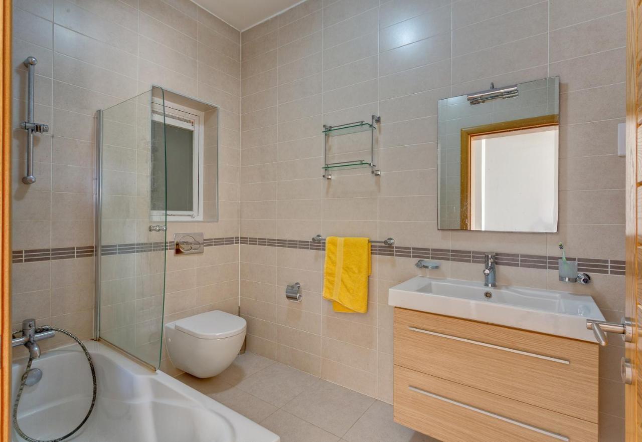 Apartment With Pool Sliema Buitenkant foto